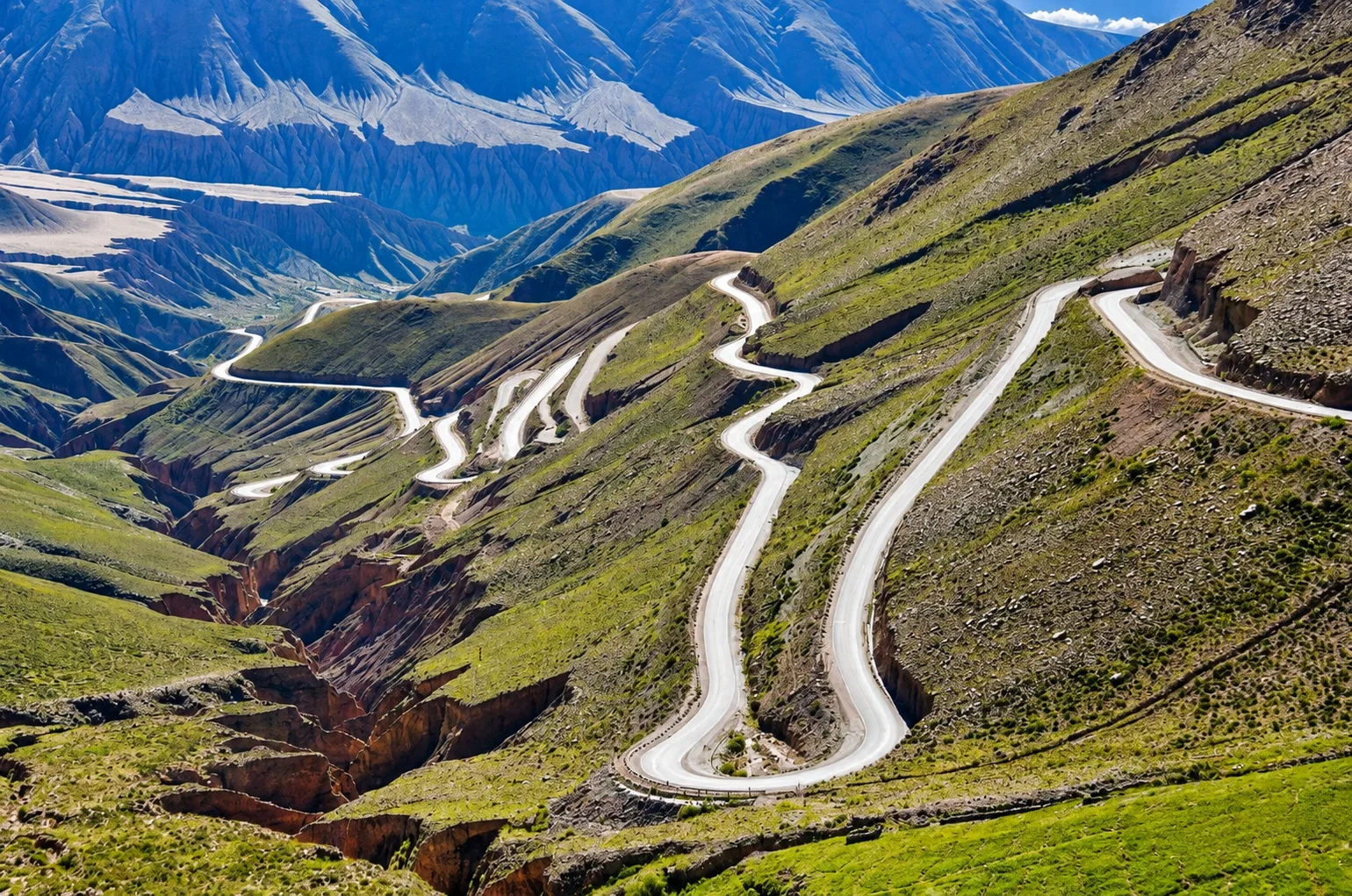 Paisaje de las Sierras de los Comechingones en Villa de Merlo, San Luis.